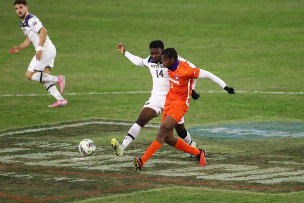 要中后场球 要中后场球